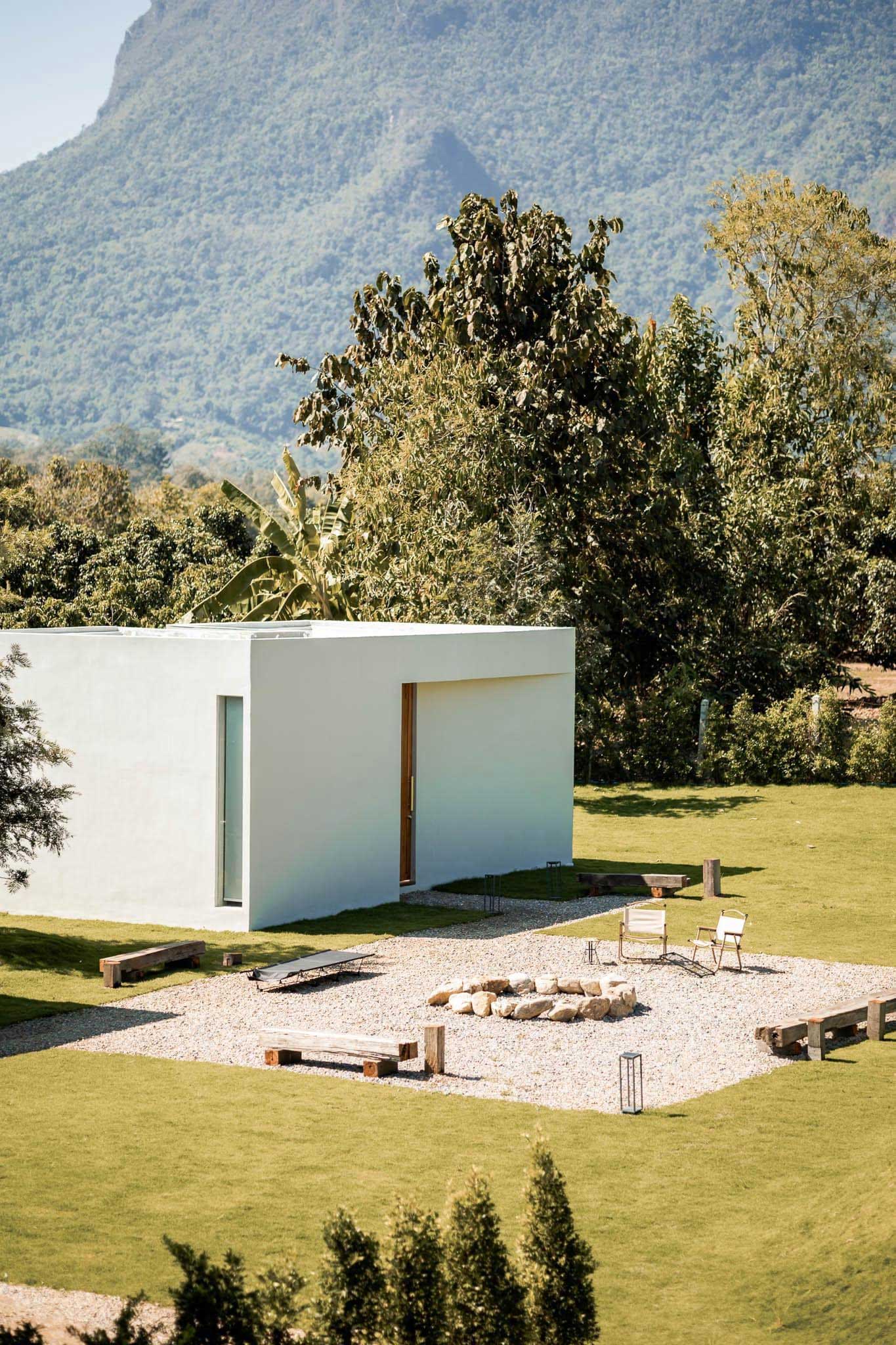 MIST VILLA & CAFE