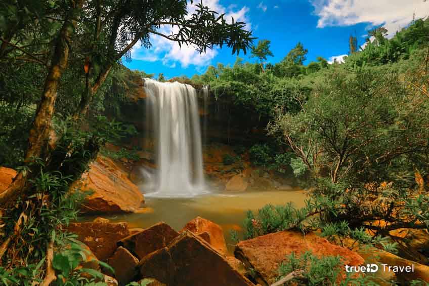 น้ำตกสะพานหิน