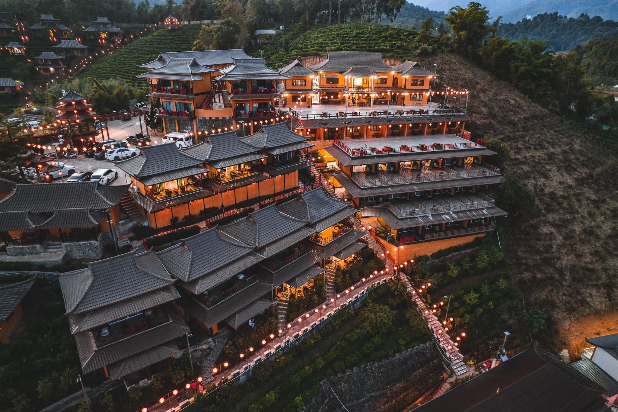 ชาสารักไทยรีสอร์ต