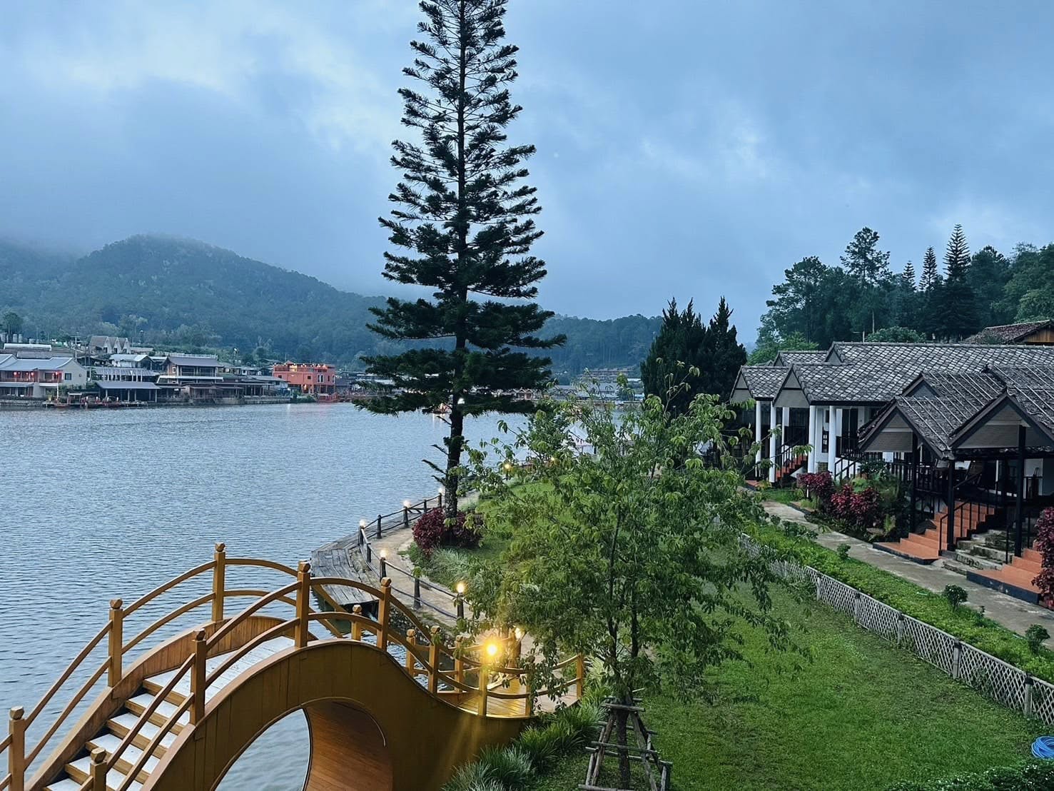 ภูน้ำรักไทย รีสอร์ท แม่ฮ่องสอน