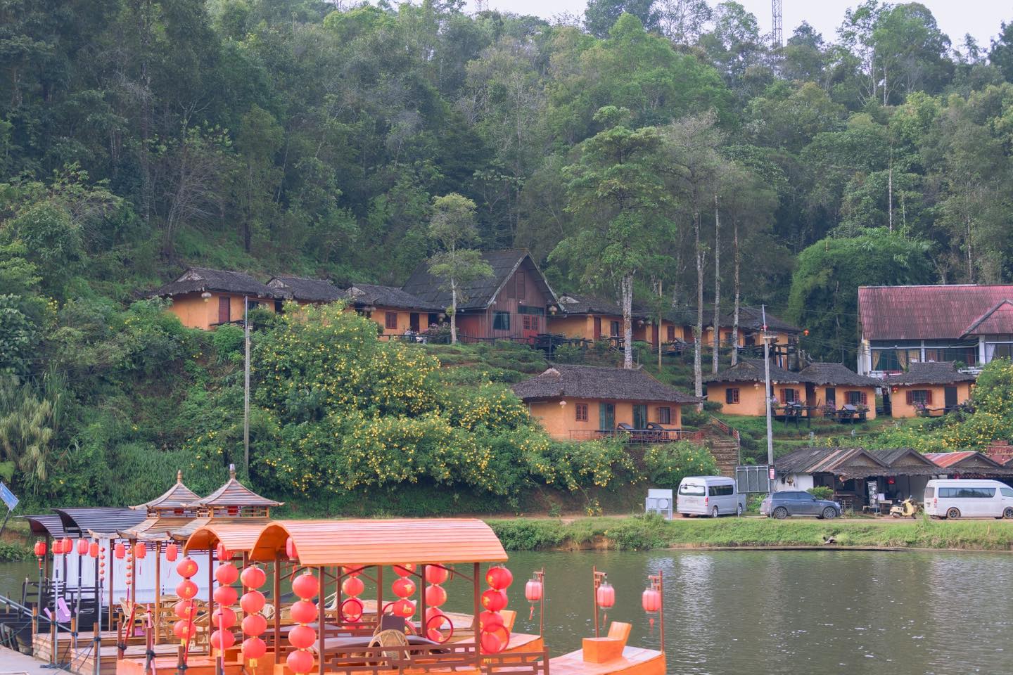 ยูนานรักไทยรีสอร์ท