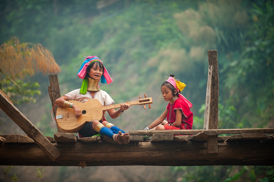 หมู่บ้านกะเหรี่ยงคอยาว