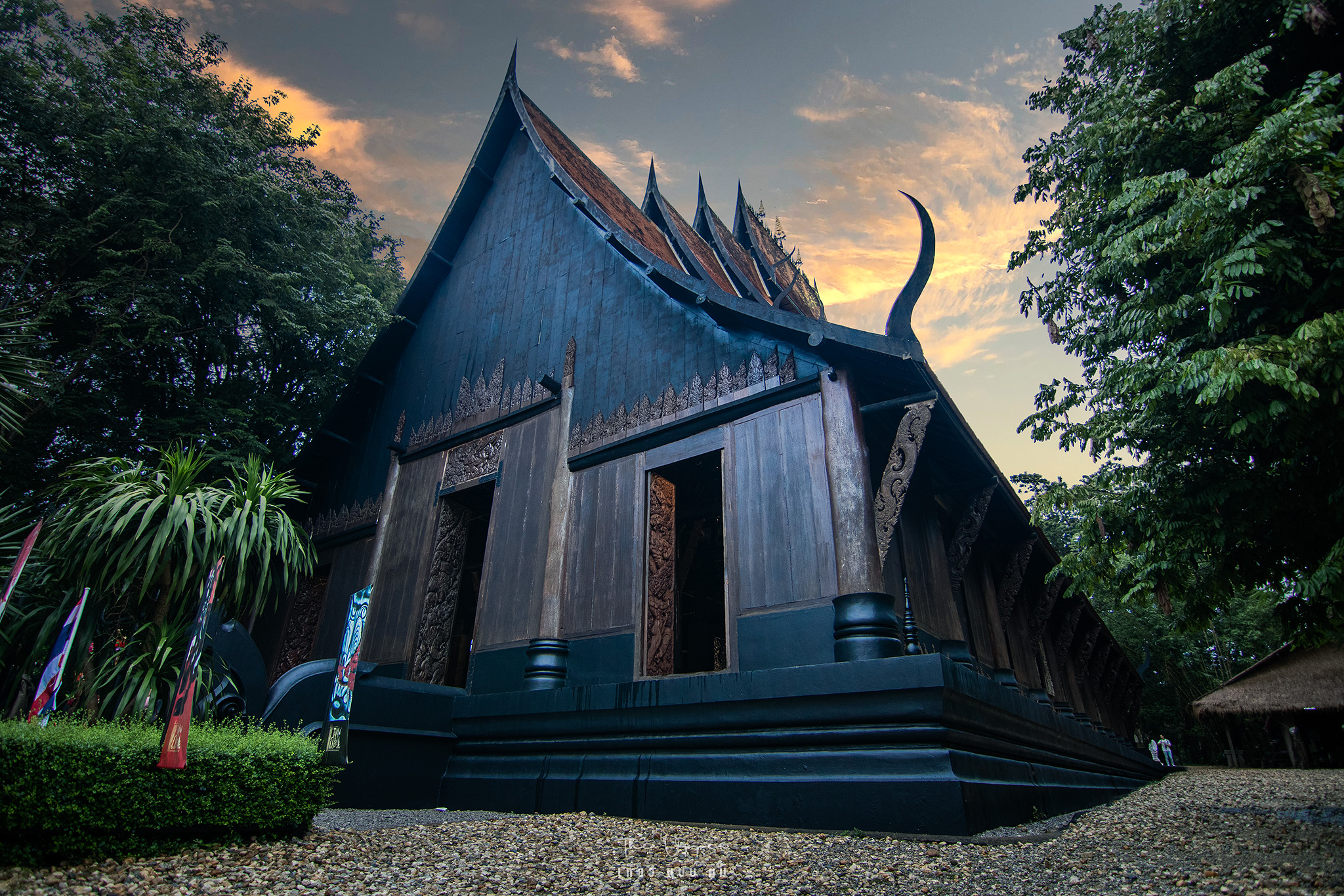 พิพิธภัณฑ์บ้านดำ