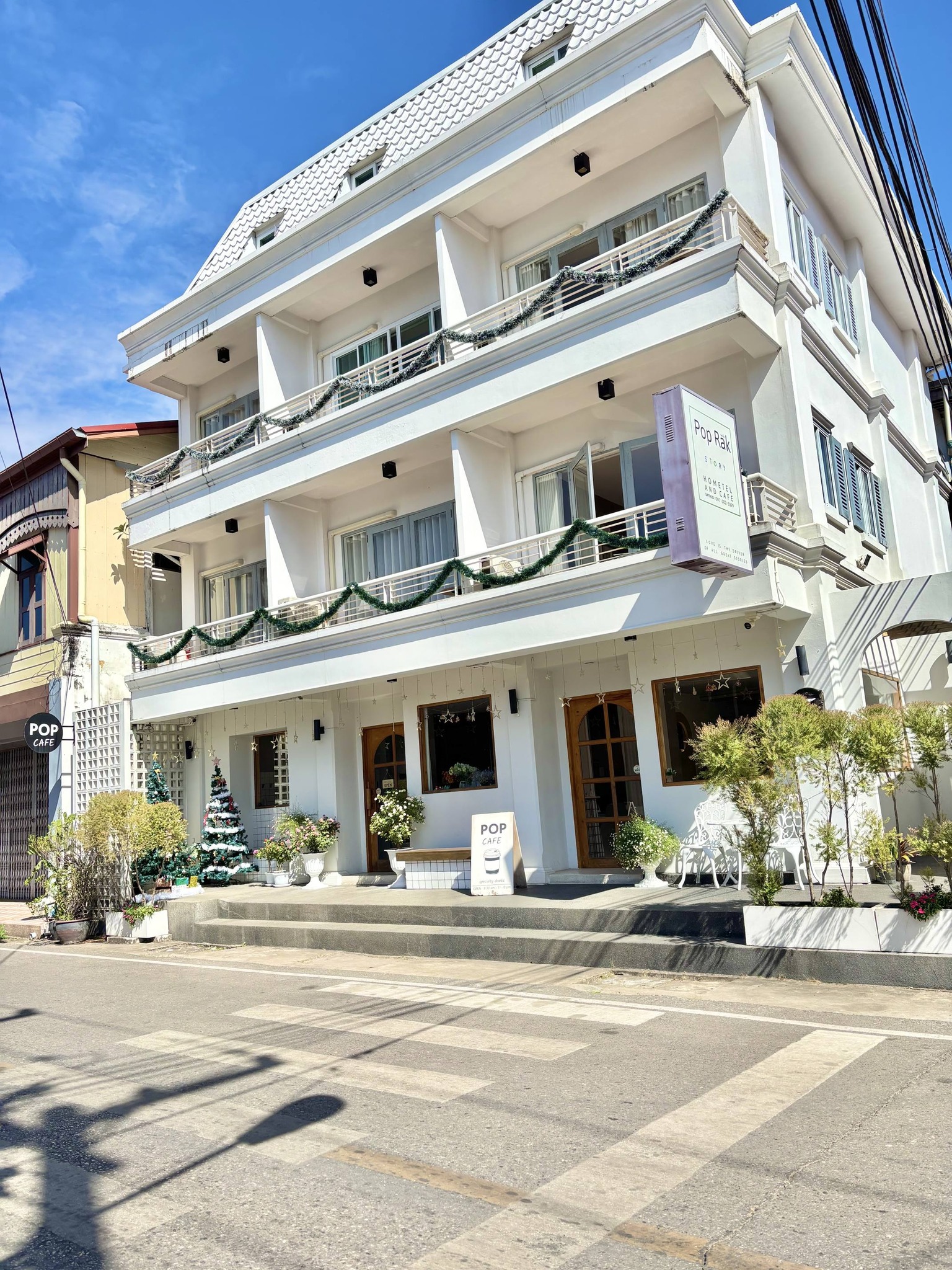 พบรักสตอรี่โฮมเทล&คาเฟ่