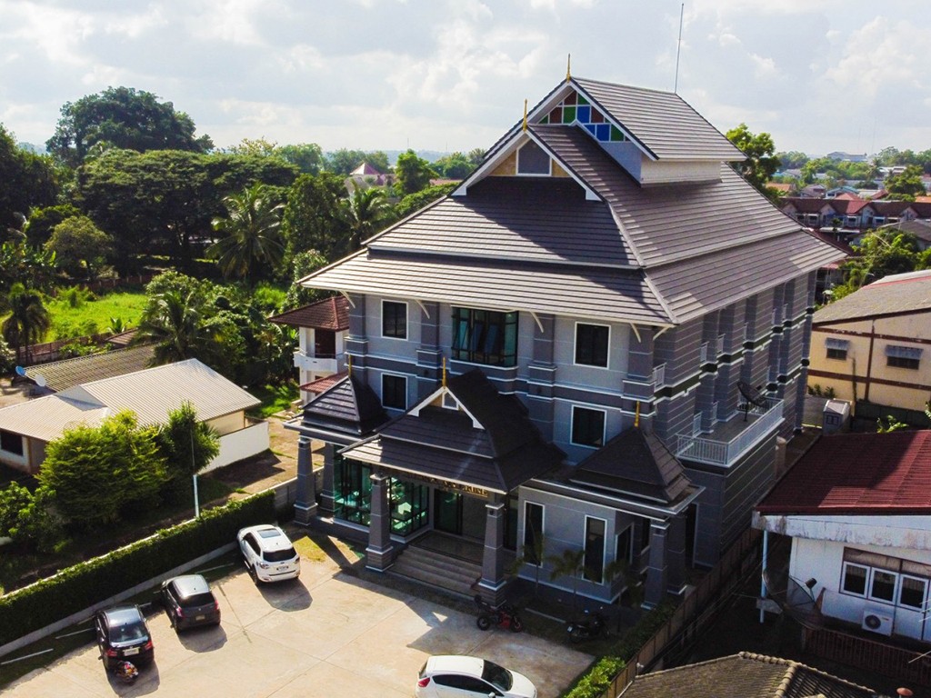 โรงแรม ไอยรา ริเวอร์ไรน์ นครพนม