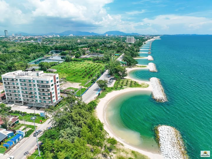 หาดแสงจันทร์