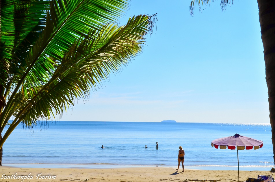 หาดแหลมแม่พิมพ์
