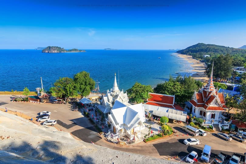 หาดทรายรี